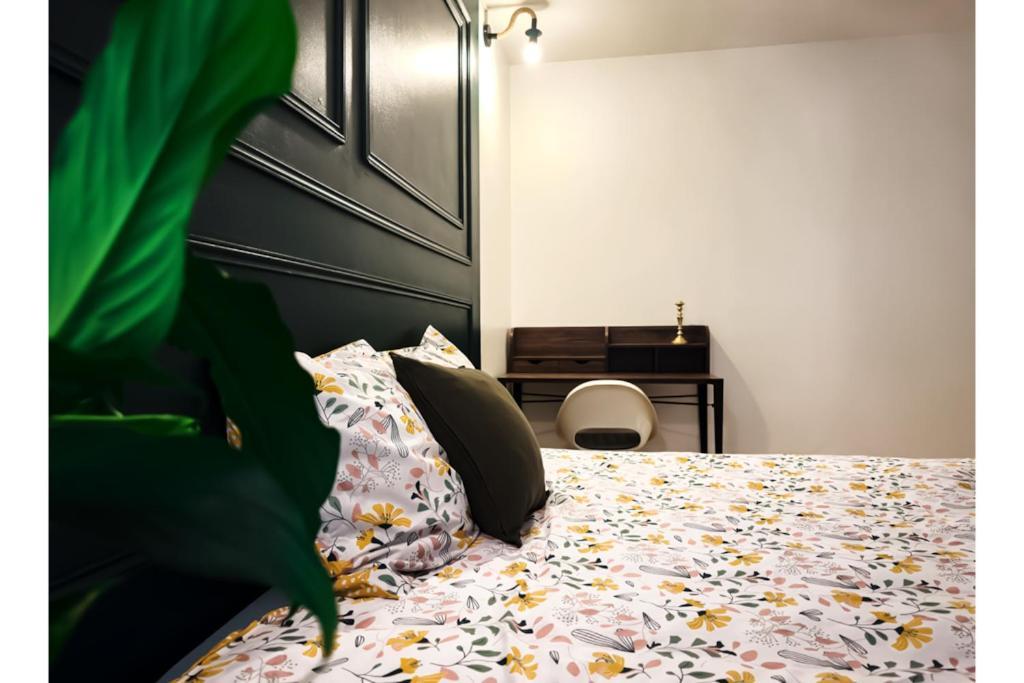 8 Personnes - 4 Rooms - 2 Salle De Bain - Metro 7 & 14 - Porte Italie - Private Car Park- Wifi Le Kremlin-Bicêtre Buitenkant foto