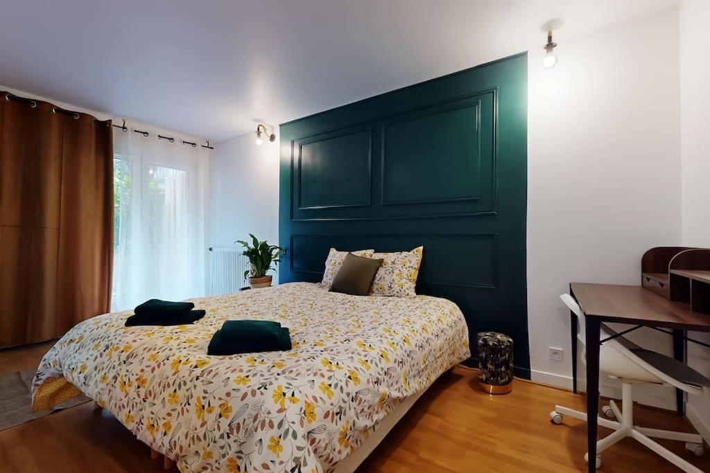 8 Personnes - 4 Rooms - 2 Salle De Bain - Metro 7 & 14 - Porte Italie - Private Car Park- Wifi Le Kremlin-Bicêtre Buitenkant foto