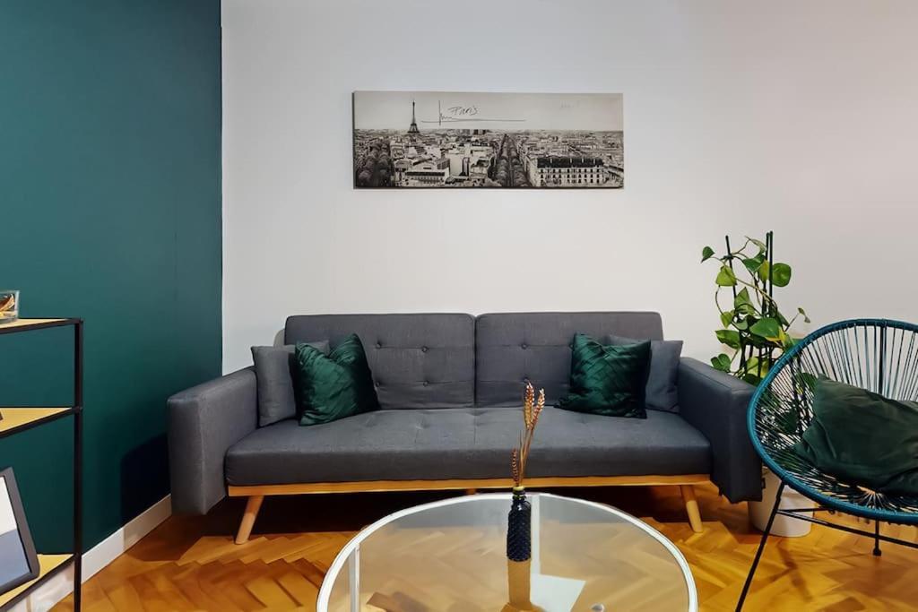 8 Personnes - 4 Rooms - 2 Salle De Bain - Metro 7 & 14 - Porte Italie - Private Car Park- Wifi Le Kremlin-Bicêtre Buitenkant foto
